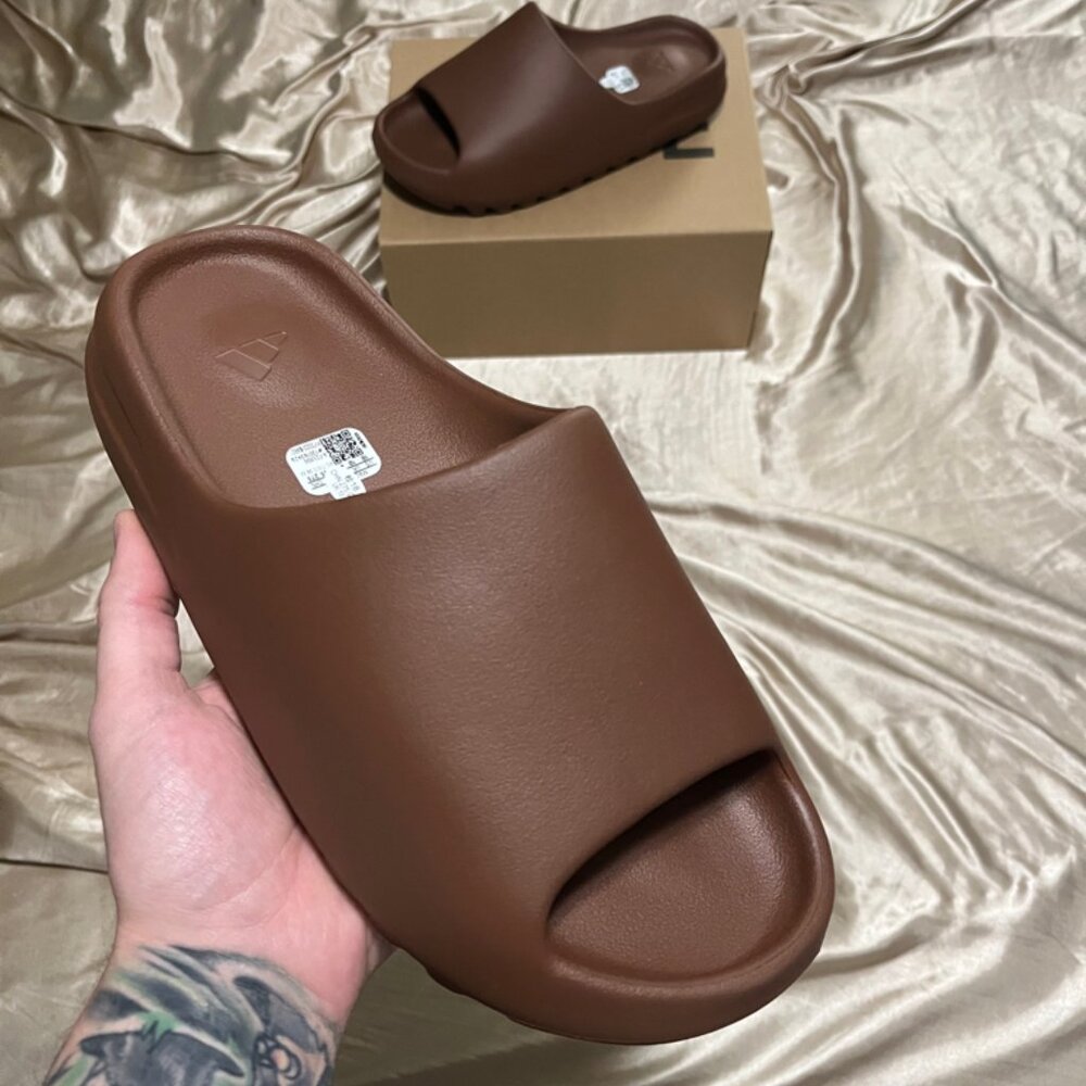 Adidas Yeezy Slide Flax- Size 10